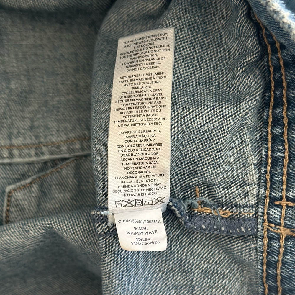 Von Dutch Denim Trucker Jacket Viral Button Up Patches Graphic Print Y2K Indie L - Picture 12 of 12
